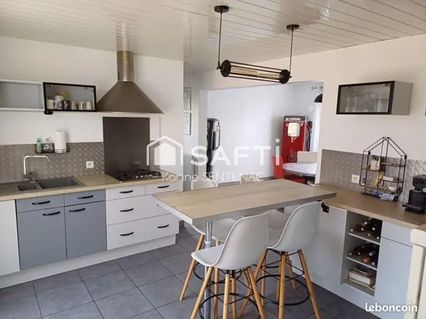 belle propriété calme avec terrasse pouvant accueillir un jacuzzi l'été