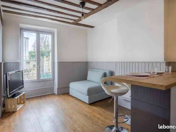 Location meublée appartement 2 pièces 23 m² Pontoise