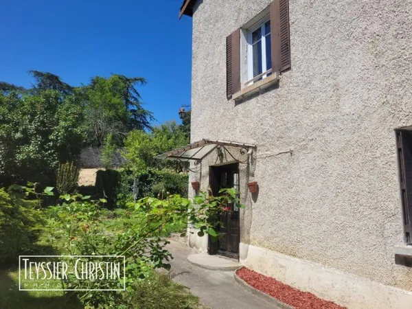Maison 7 pièces 160 m²