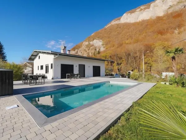 Maison Vente Sillingy 3p 197m² 895000€