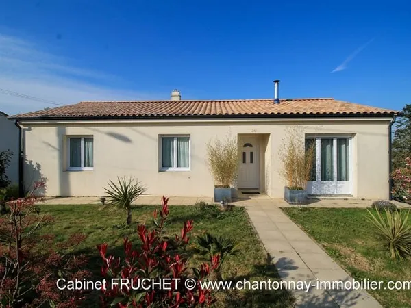 RARE à CHANTONNAY - Maison de plain-pied avec sous-sol