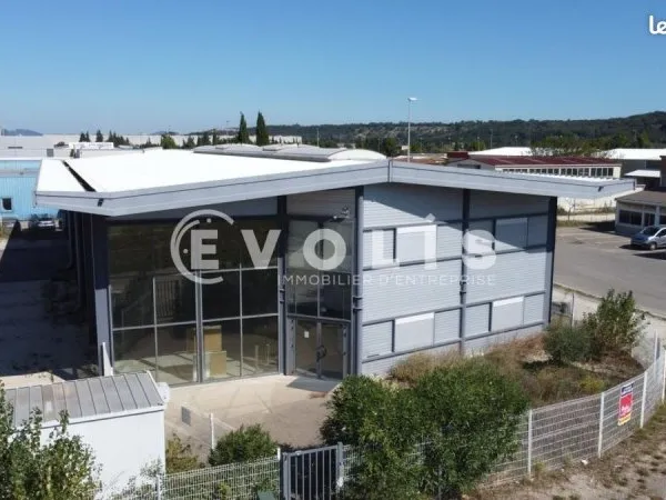 Local d'activité 1 000 m²