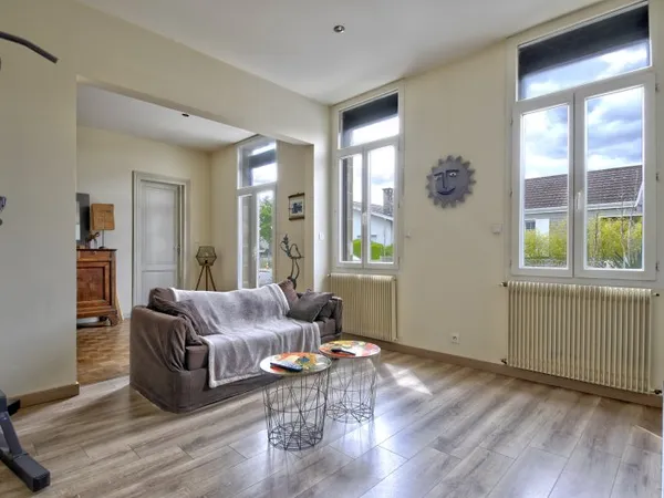Maison 5 pièces 140 m²
