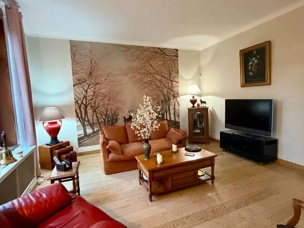 Maison 6 pièces 210 m²