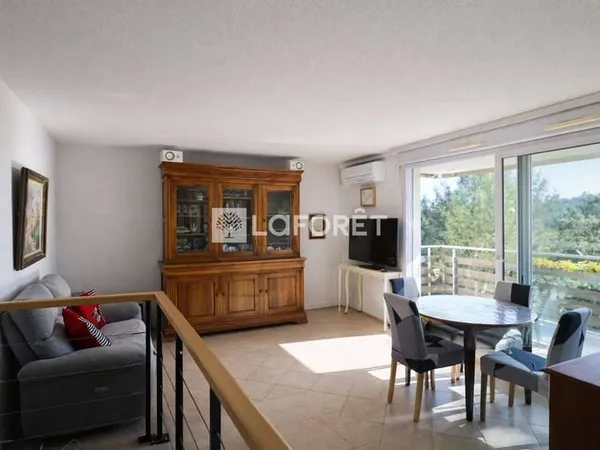 Duplex 6 pièces 108 m²