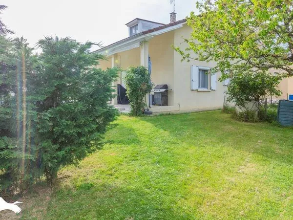 Maison de plain-pied 6 pièces 179 m²