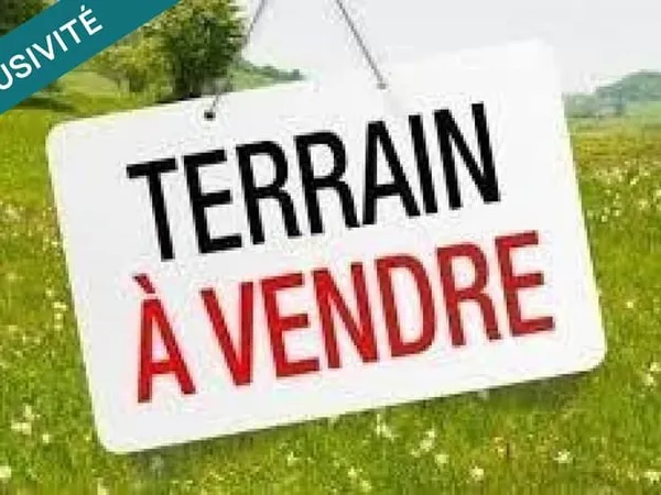 Beau terrain plat