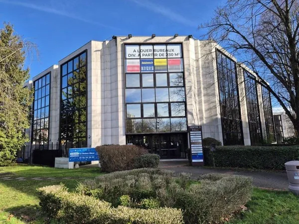 Bureaux 873 m²