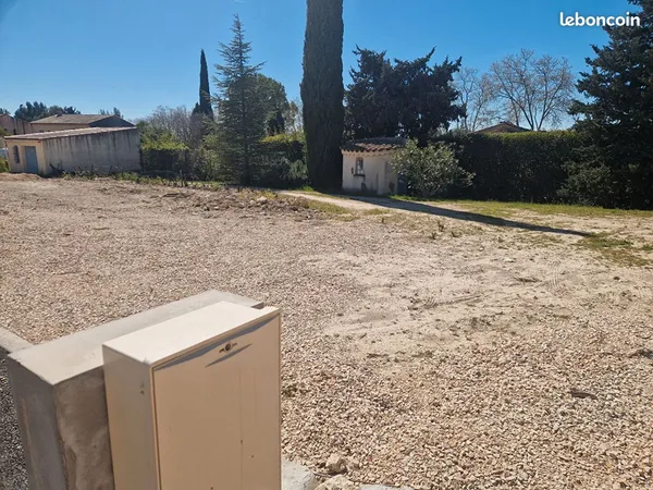Terrain 364 m² SAINT CANNAT