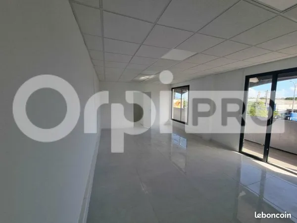 Bureau 35 m²