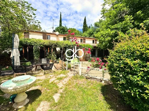 MAISON INDIVIDUELLE DE 237 M2 | PARC DE 1,5 HECTARE | CALME