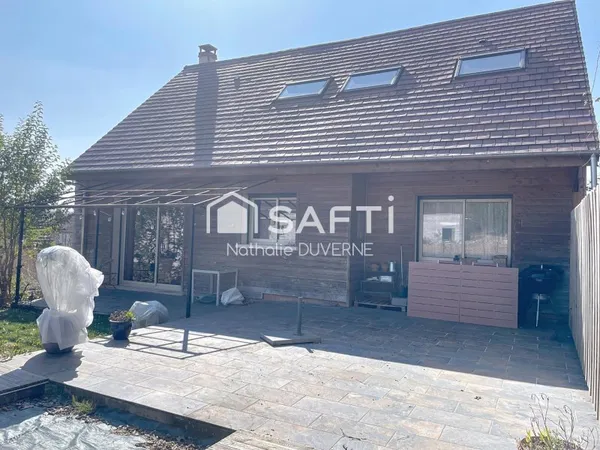 Maison d'architecte 2010 - 162 m2 - terrain 469 m2 - 3 chambres - sous sol 110 m2 - proche RER C