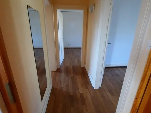 SARREBOURG CENTRE RUE DE LA SOURCE - Appartement 2 pièces 55 m² rénové à neuf au 1er étage avec jard