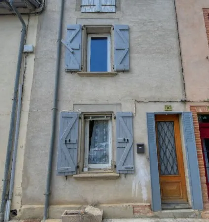 Charmante maison de village T2 bis à rénover - fort potentiel - Giroussens centre