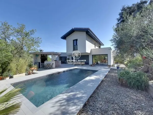 Villa d'architecte dans les Albères - 15 min des plages