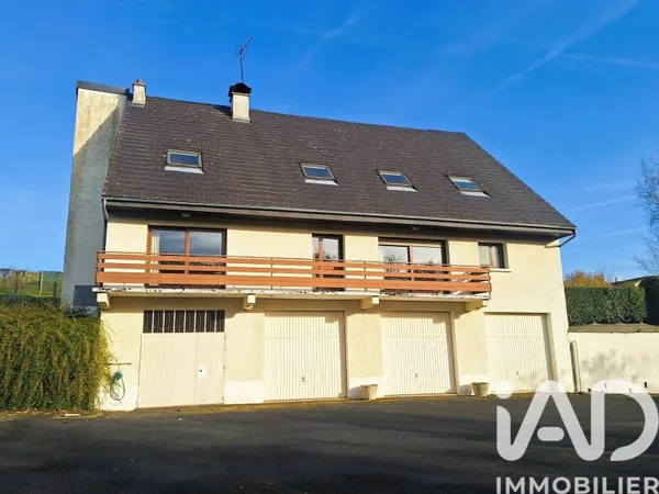 Maison 7 pièces 225 m²
