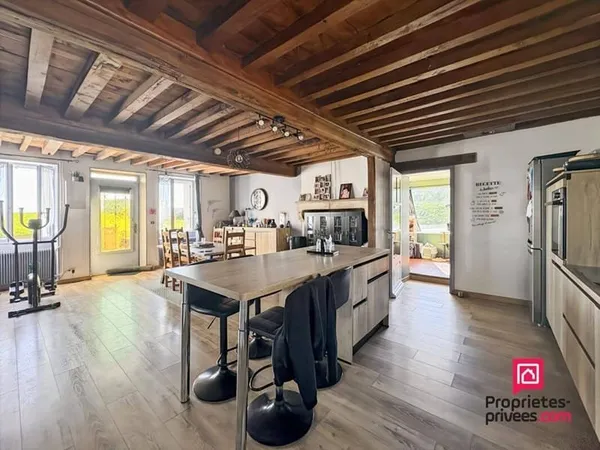 Maison 7 pièces 158 m²