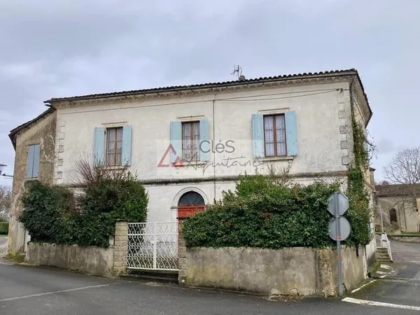 Maison pierre centre bourg Pujols sur Ciron de 201 m2 à réno