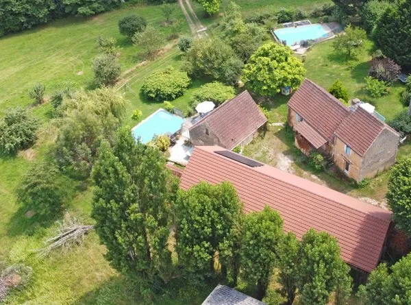 Corps de ferme gîtes Marquay 9 pièce(s) 137 m2