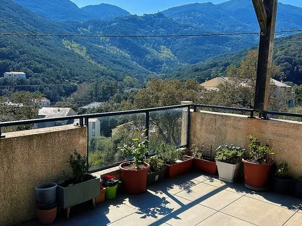 Appartement 3 pièces à Miomo - Calme, lumineux, terrasses, proche écoles et mer