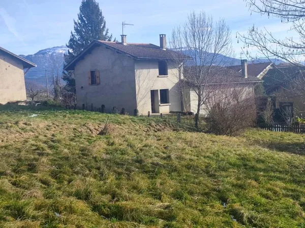 EXCLUSIVITÉ - MAISON DE CAMPAGNE PROCHE DE TOUT