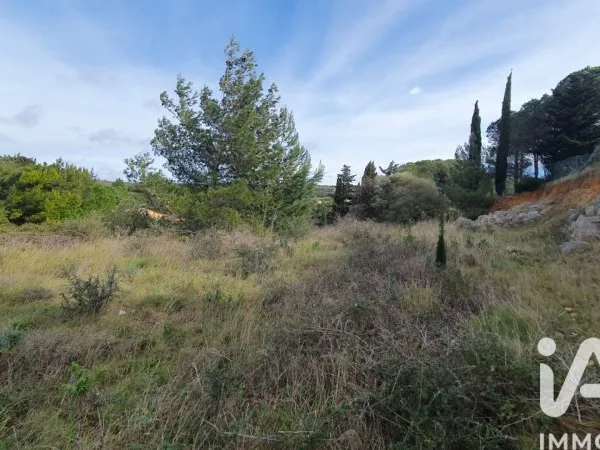 Terrain 1810 m²
