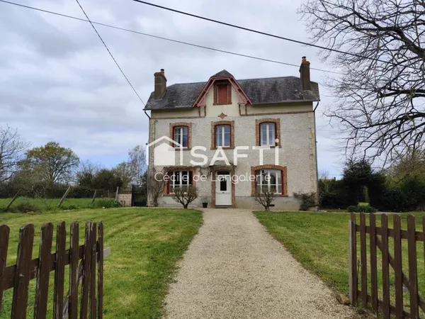MAISON EN PIERRE - CHARME - VACANCES - JARDIN