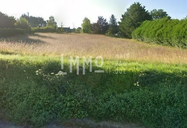 Terrain constructible plein sud