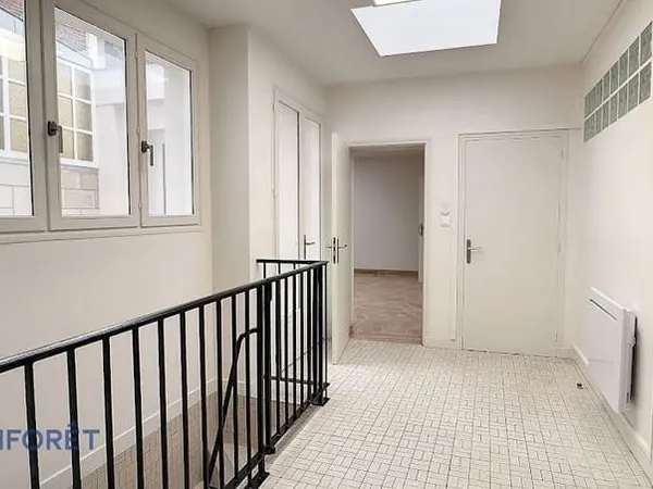 Local 130 m²