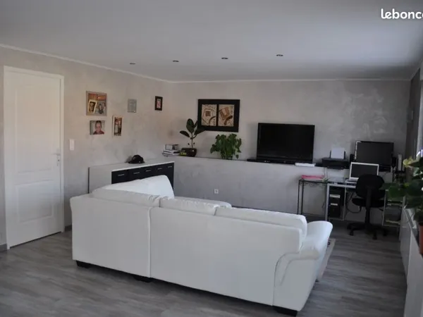 Tres bel appartement indépendant
