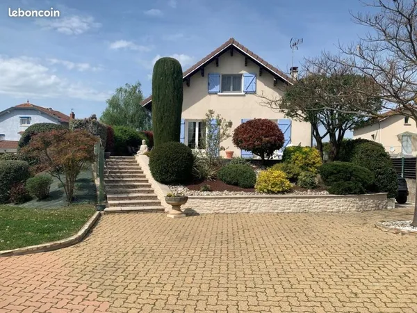 Maison 6 pièces 183 m²