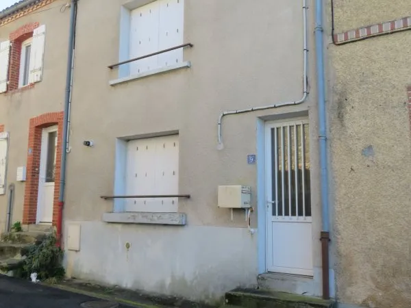 Petite maison de ville à rénover