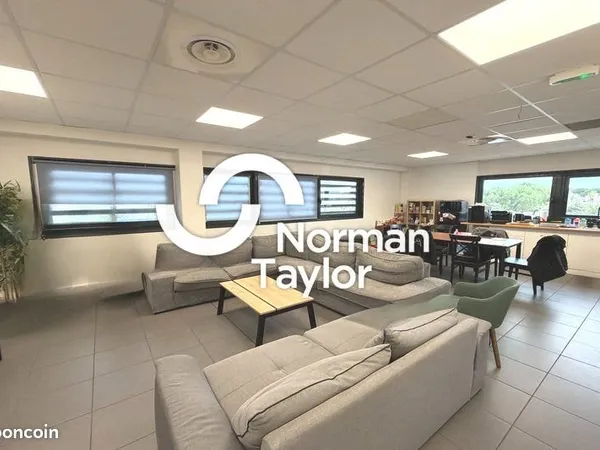 Bureaux 230 m²