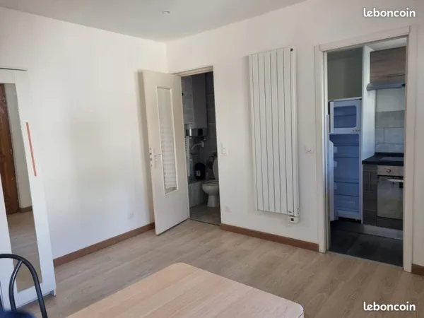 Location F1 pres de chu Reims