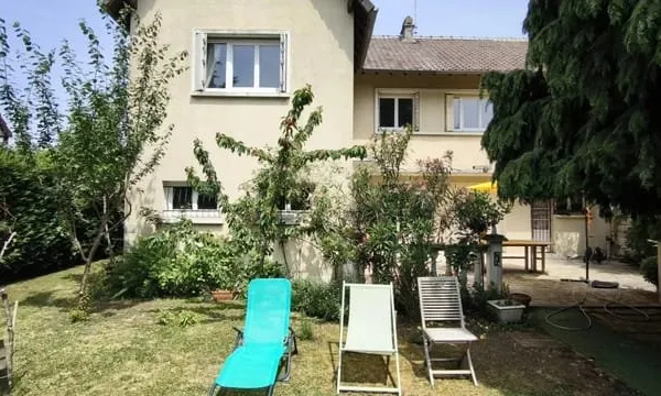 Maison 8 pièces 170 m²