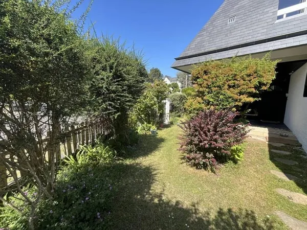 Villa 10 pièces 200 m²