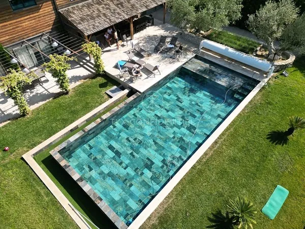 ENSEMBLE IMMOBILIER D'EXCEPTION Saint Remy De Provence 12 pièce(s) 600 m2