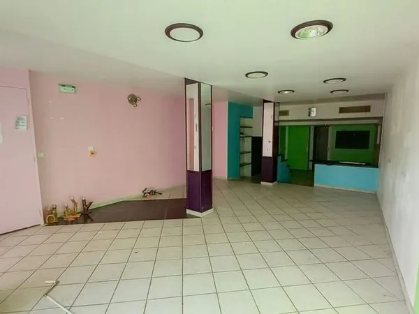 Local commercial 53 m²
