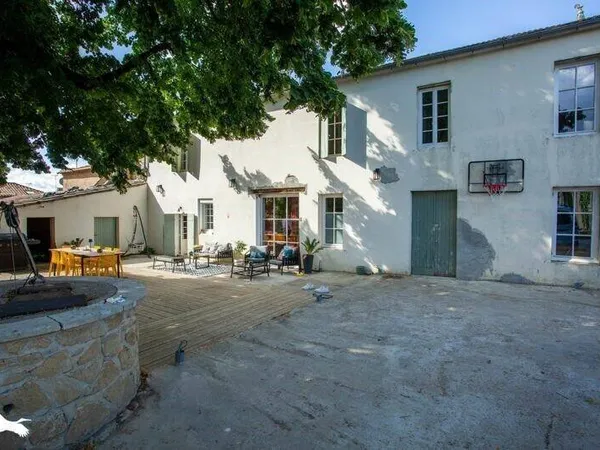 Maison 5 pièces 187 m²
