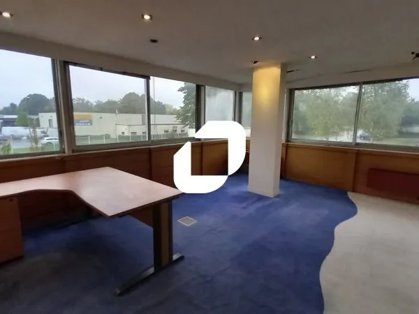 Bureaux 600 m²