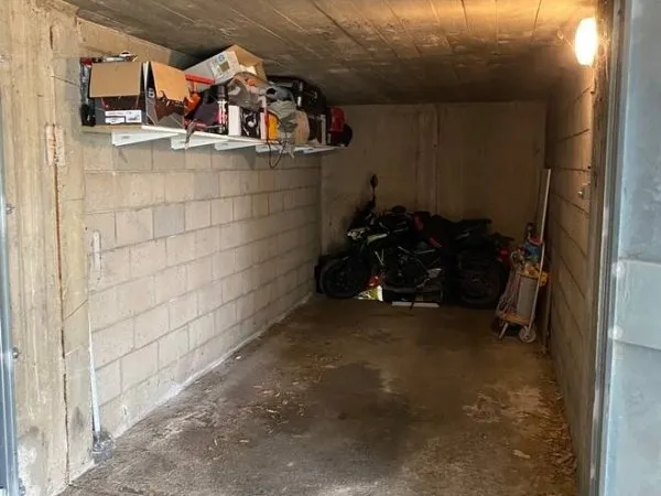 Parking 12 m²