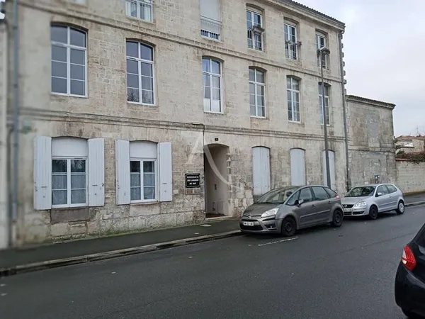 Local d'activité 95 m²