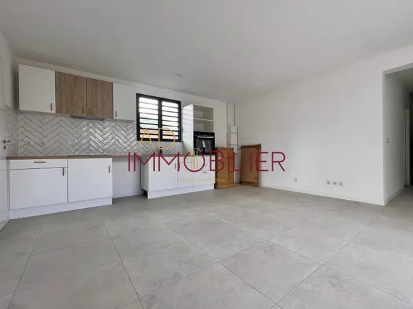 VILLA T4 - LOTISSEMENT ILET (LAMENTIN)