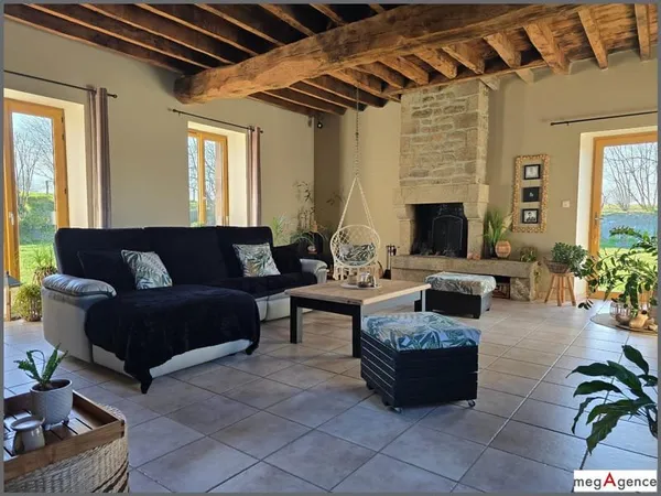 Longère 155 m², 7 pièces sur 1740 m² de terrain