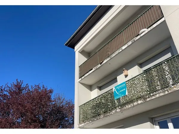 Golbey centre, T2 avec balcon et garage