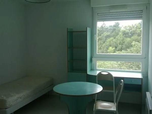 Studio 1 pièce 20 m²