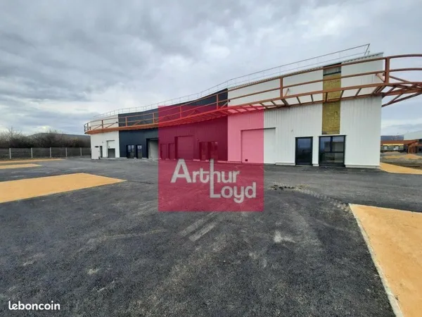 LOCAL D'ACTIVITE 158 m² CLERMONT-FERRAND
