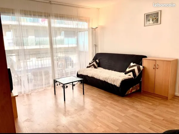 Studio 30 m² hyper centre - à 1 min de l'embarcadère et des thermes - Idéal investissement