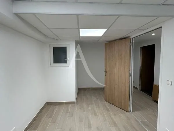 Bureaux, local commercial 99 m² LE MANS