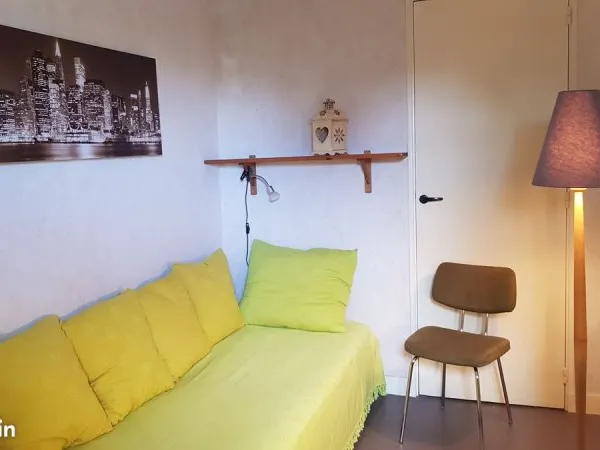 Chambre meublée à louer